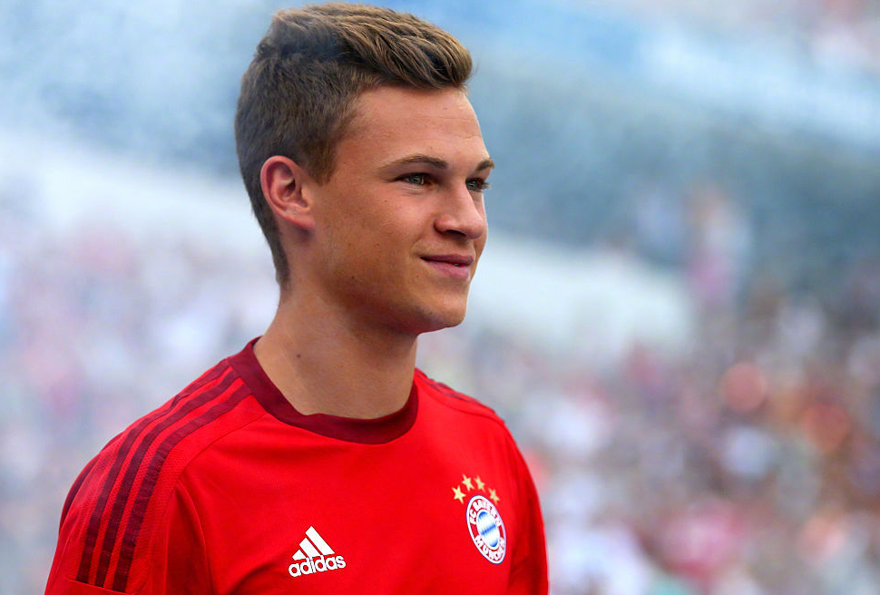  基米希精准调度掌控拜仁德甲中场节奏